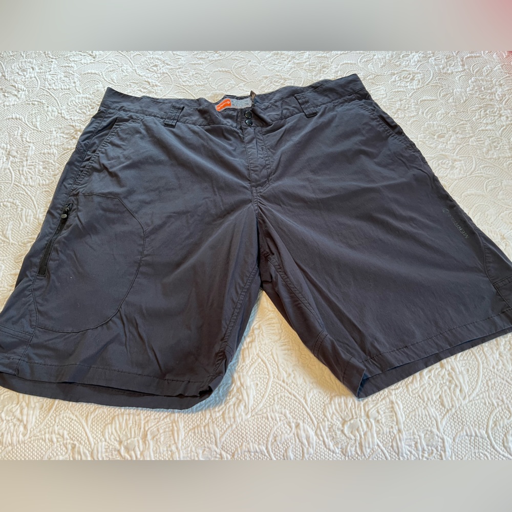 Merrell Men’s Dark Gray Shorts Size 40 Opti-Wick UPF 50